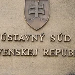 Ústavný súd SR odmietol rozšírenie ochrany pre páry rovnakého pohlavia v zákone o rodine