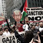 VIDEO: Newyorská polícia zatkla desiatky protestujúcich proti Netanjahuovi