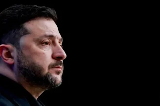 Zelenskyj reportérovi odvrkol, že do Moskvy by šiel iba „na rakete“