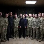 Zelenskyj vyznamenal vojakov na frontovej línii pri Lymane, armáda hlási postup