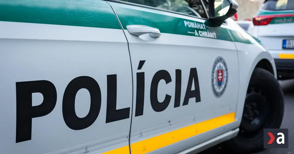 Zrážka auta s motorkou úplne uzavrela cestu za Patou smerom na Trnavu