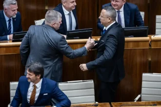 Blížia sa rozpočtové termíny. Koalícia sa radí, ako ďalej. Do hry vstúpi Ústavný súd