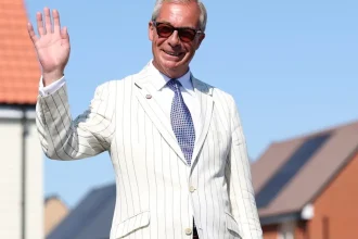 Farage navrhuje päťročný zákaz azylu pre Britániu