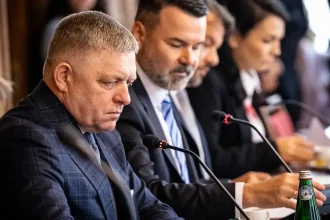 Fico poslankyniam: Správate sa ako baby na trhu a škeríte sa mi do tváre