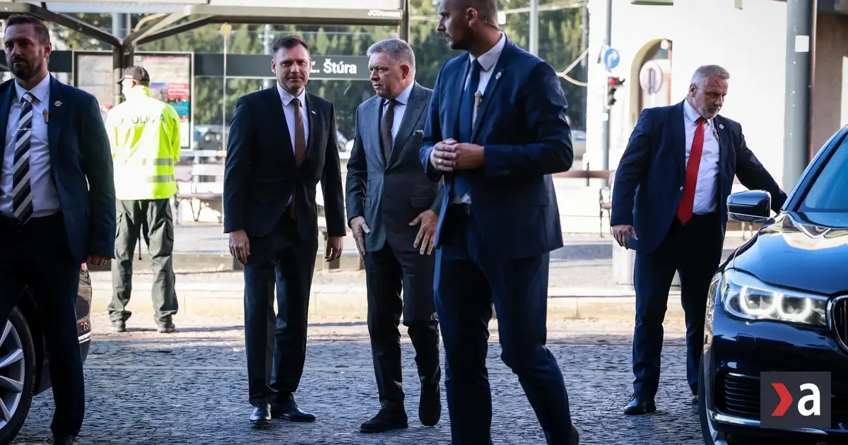 Fico prišiel na ministerstvo životného prostredia s Tarabom