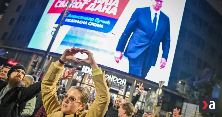 Fico stratil ďalšieho spojenca v Európe. Vučića porazili študenti