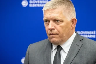 Fico zaútočil na Plavákovú pre svadbu s partnerkou v zahraničí