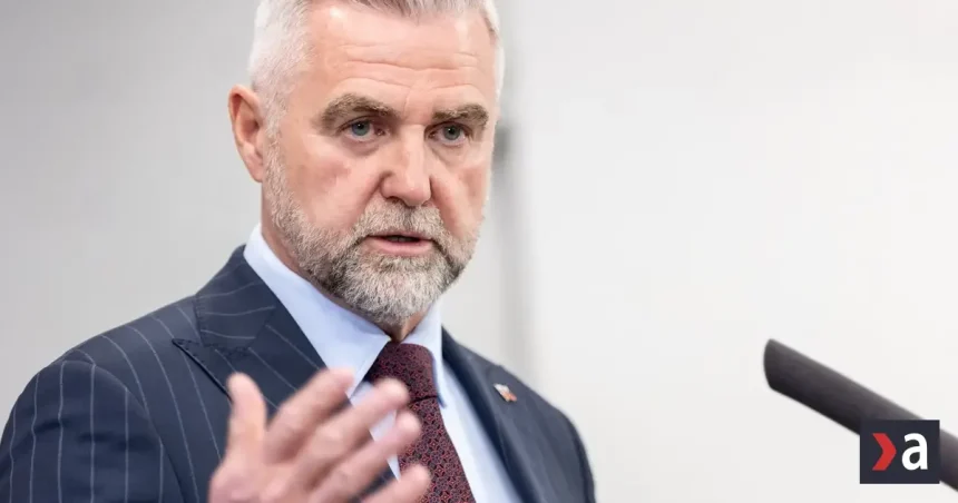 Gašpar víta vojenské kontakty s Moskvou, Rusku obhajoval v kremeľskom plátku