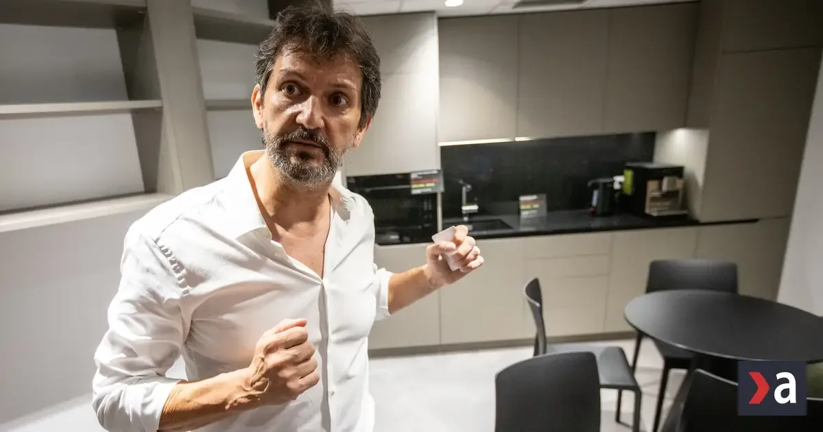 Kaliňák leje desaťtisíce eur do umierajúceho webu s väzbami na Flašíkovú
