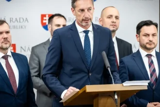 Koalícia sa dohodla na deficite 5 % HDP, KDH varuje pred stratou kontroly