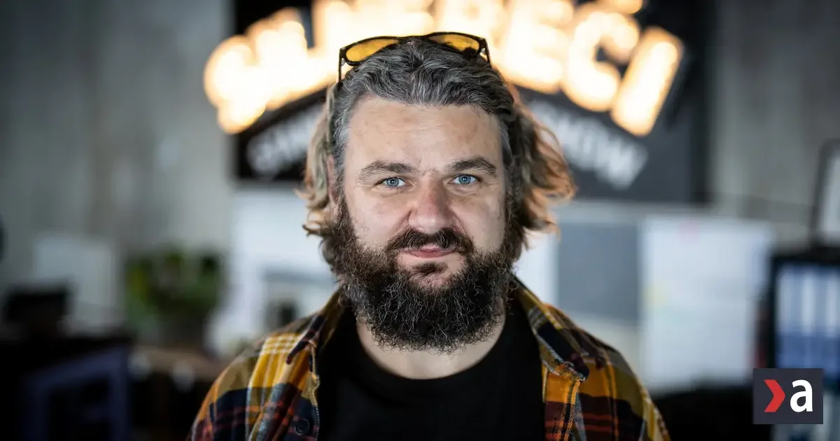 Komik sa pustil do koalície: satiru nezvládajú, moc nemá pevné základy