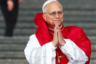 Lev XIV. po operácii pľúc odchádza domov