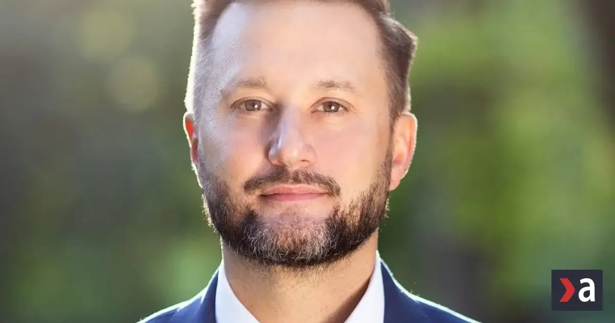 Matúš Vallo podľa exit pollu obhájil post bratislavského primátora