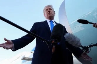 Novinárom CNN opäť nepovolili cestu s Donaldom Trumpom na palube Air Force One