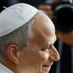 Pápež po operácii pľúc už opustil nemocnicu