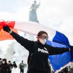 Paríž a ďalšie mestá sprísňujú nočný zákaz vychádzania a zaviedli zákaz demonštrácií