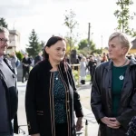 Po otvorení pamätníka vo Veľkej Mači odkazujú rodiny Kuciaka a Kušnírovej