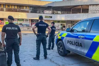 Pokojné ráno na stanici narušil pokus o lúpež seniorky, pracovník zmaril plán zlodeja