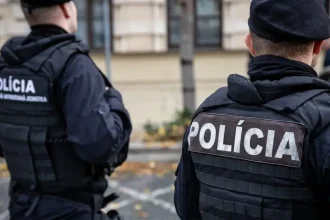 Polícia upokojuje rodičov: na slovenských školách nevidí zvýšenú konkrétnu hrozbu útoku