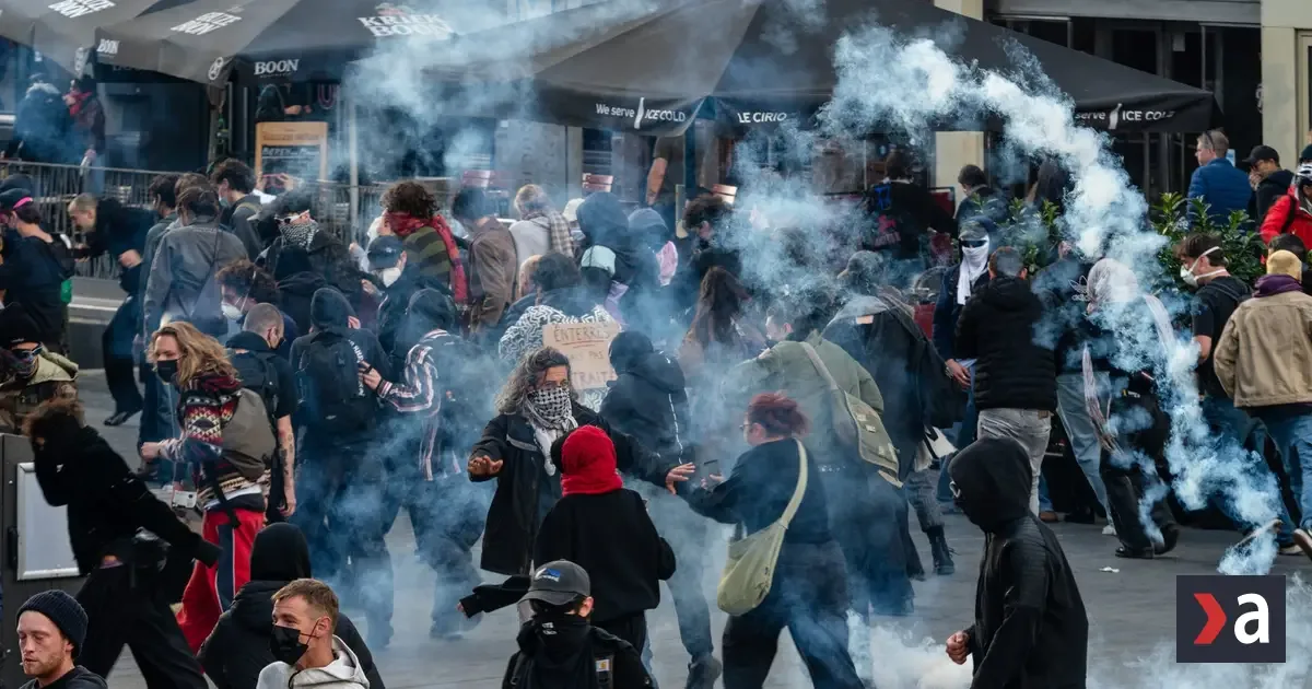 Protestujúci študenti sa v Bruseli zrazili s políciou