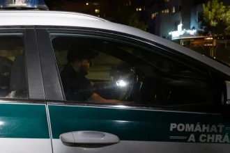 Protikorupčná jednotka zadržala dvoch ľudí pri akcii Kandidát