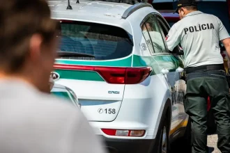 Púchov: Recidivista surovo dokopal 36-ročnú ženu, hrozí mu väzba