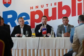 Republika má viac starostov než PS, no hlasov získala menej ako rivali