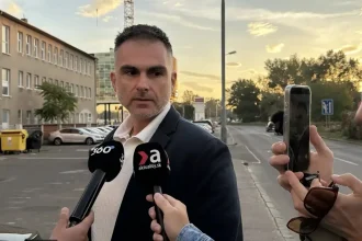 Rezort vnútra tlačí na úrad, aby vyhovel Svítkovi bez funkcie aj platu