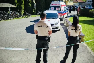 Riaditelia škôl žiadajú jasné pravidlá a silnejšie páky. Štát má konať pred tragédiami