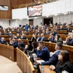 Rozpočtové rokovania na rok 2027 pokračujú, poslanci sú v predĺženom čase