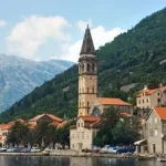 Šéf ruského propagandistického kanála Rybar hrozí Čiernej Hore žalobou