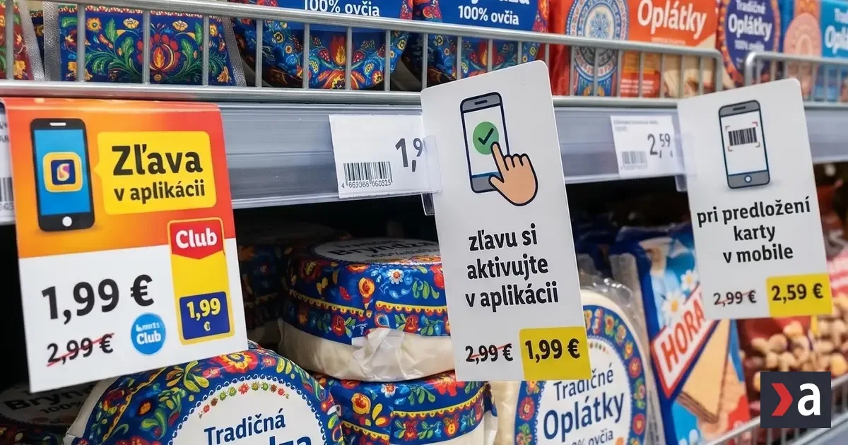 Seniori zaplatia v obchodoch viac ako mladí, zľavy často len cez mobil