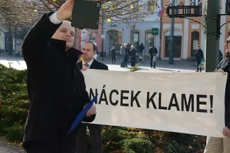 Tieto voľby neboli iba o počtoch. Ukázali fiasko Republiky aj hanbu Smeru