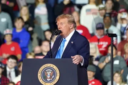 Trump sľúbil rešpektovať výsledky volieb, ale iba ak budú spravodlivé