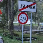 Unikátny tatranský dizajn potichu chátra. Namiesto záchrany kovaných kamzíkov nové vlajky?