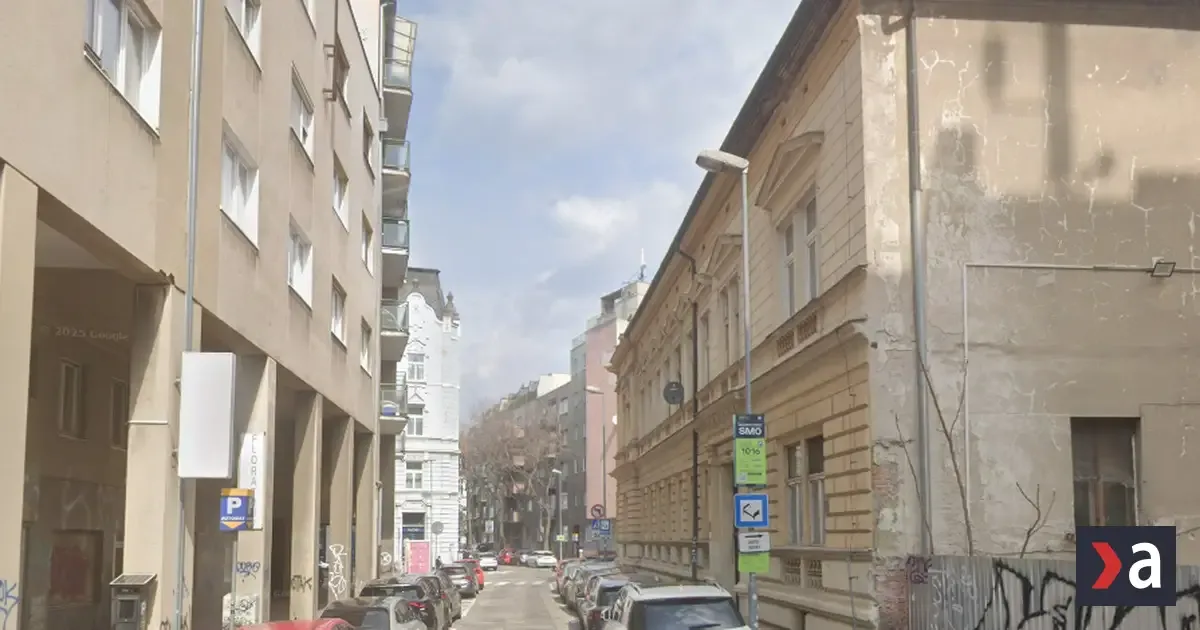 V centre Bratislavy uzatvorili cestu, polícia varuje pred pádom steny