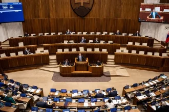 Vláda schválila príspevok pre pozostalých po obetiach v Spišskej Starej Vsi a Staškove